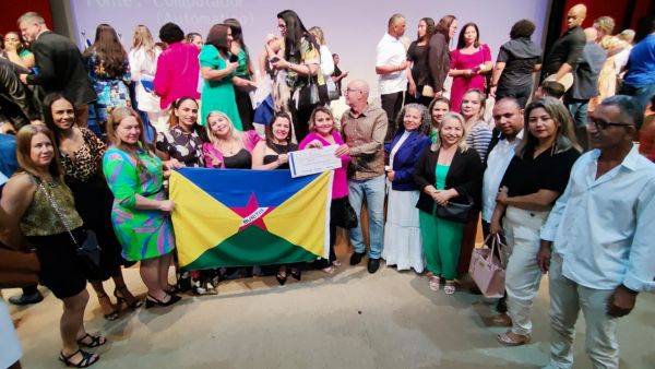 Servidores da SEMECE de Buritis participam da Cerimônia de premiação  “Excelência com Equidade&quot; em Porto Velho