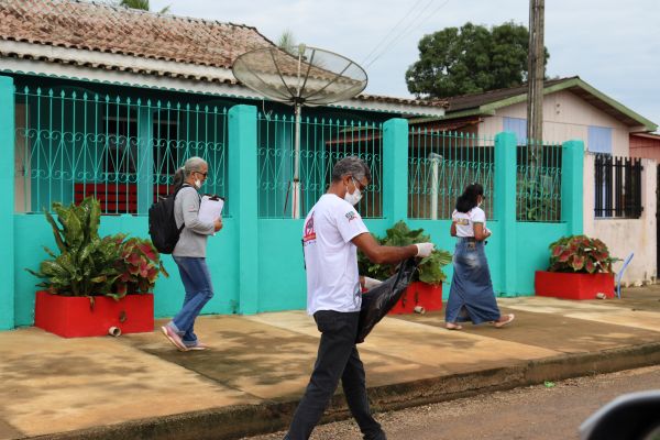 Prefeitura de Buritis realiza mutirão da limpeza em ação de combate a proliferação do Aedes Aegypti